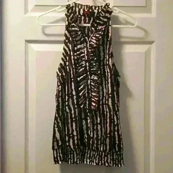 Forever 21 Tops - Women's Forever 21 top. SZ med. Purple and white.